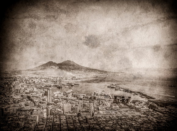 Vesuvio e Napoli Monochrome